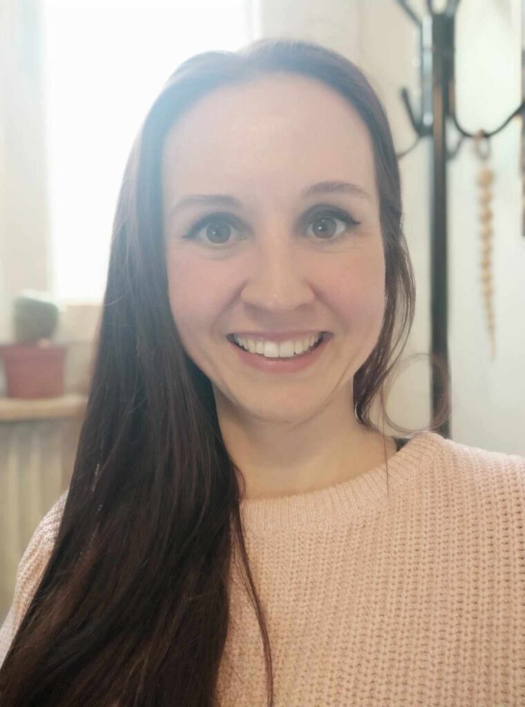 Portrait de Marie – Au Souffle de Vie – conseillère en naturopathie à Calais et Dunkerque, spécialisée en accompagnement émotionnel, sophrologie et bien-être au naturel.